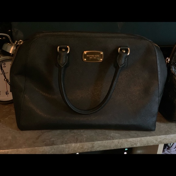 2 Used MK Purses - Picture 3 of 8